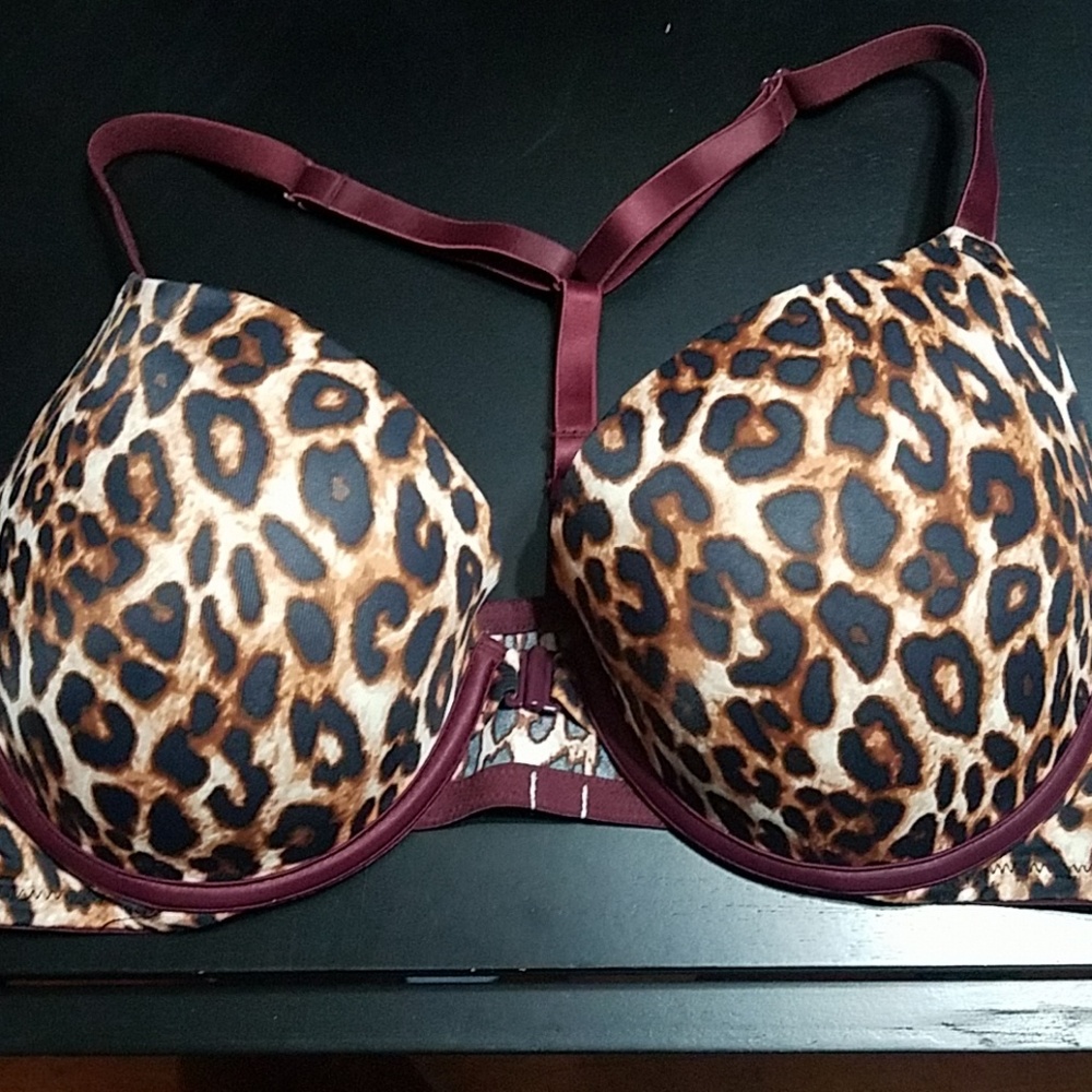 Victoria's Secret PINK Wear Everywhere Push-up